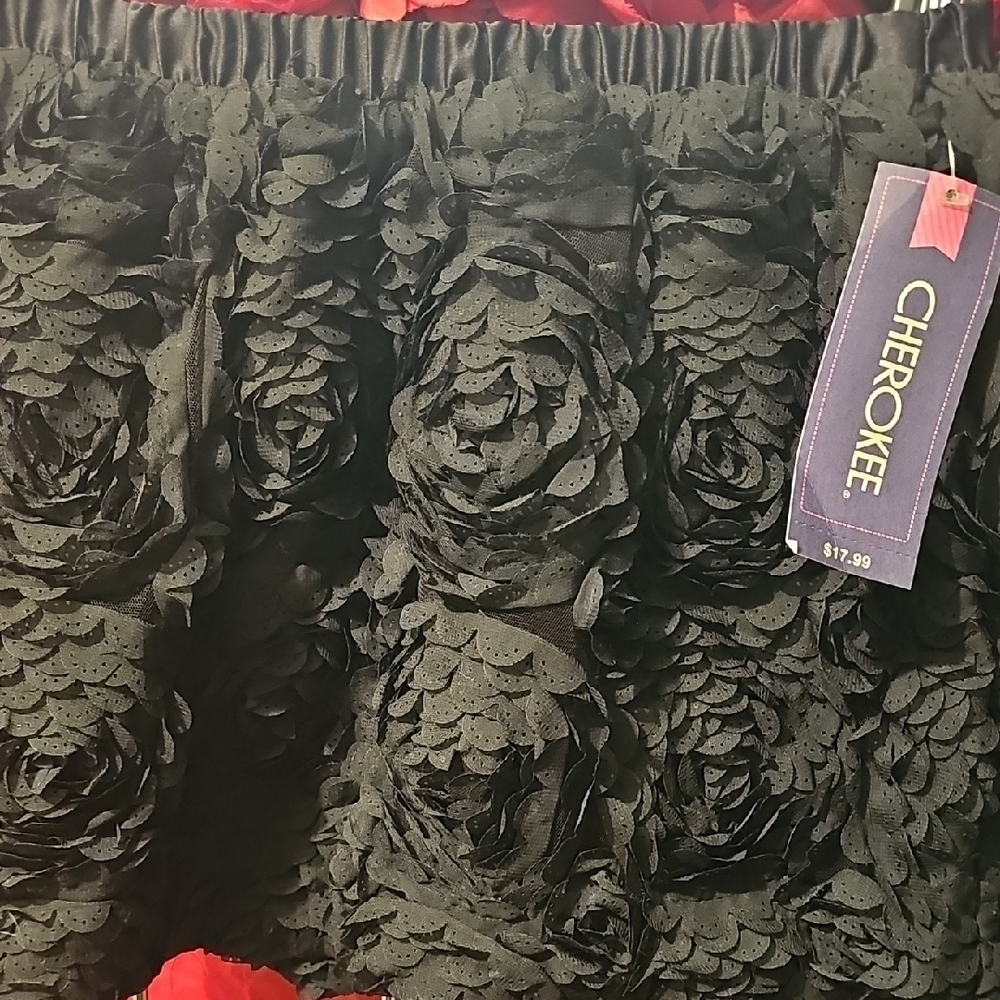 Cherokee NWT Girls Black Floral Skirt Size Medium 7/8